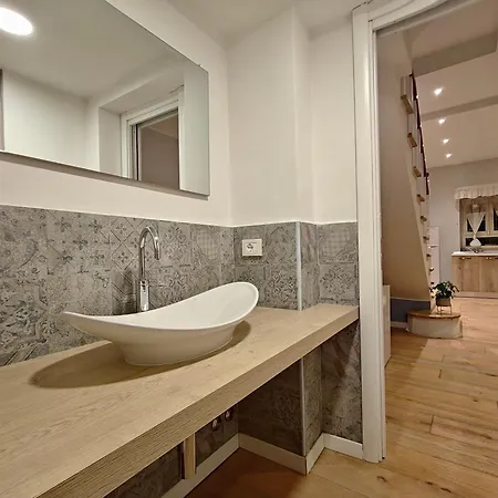 Apartment Domus Cestia *